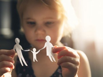 У «Дії» стали доступними нові послуги з усиновлення