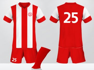  Де купити футбольну форму для команд, а де для любителів?*