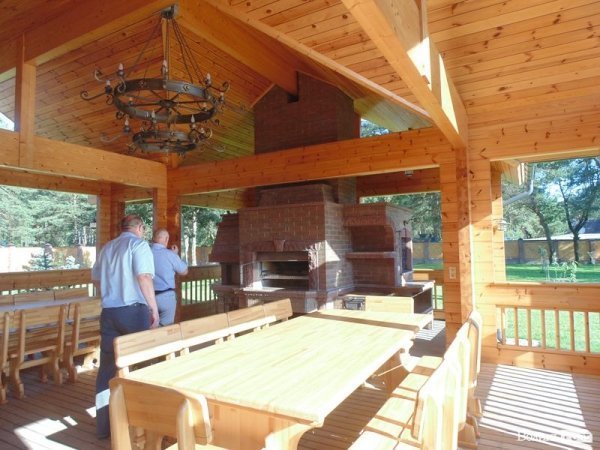 Можновладці відвідали «волинське Межигір’я». ФОТО