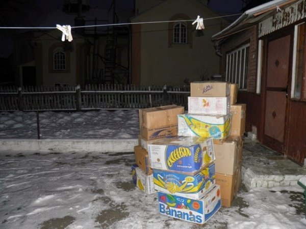 Прихожани храму на Волині передали бійцям  240 кілограмів пирогів. ФОТО