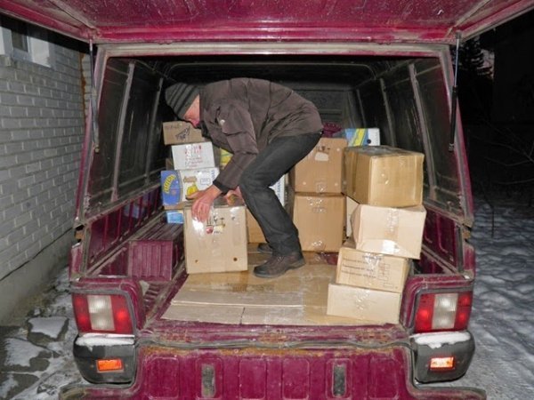 Прихожани храму на Волині передали бійцям  240 кілограмів пирогів. ФОТО