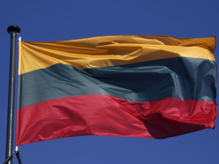 Литва закриває повітряний простір на кордоні з Білоруссю до жовтня