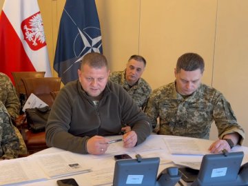 Залужний взяв участь у засіданні військового комітету НАТО