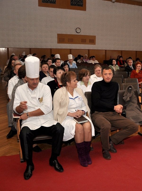 Кандидат у депутати Ігор Чорнуха підтримує міську клінічну лікарню*