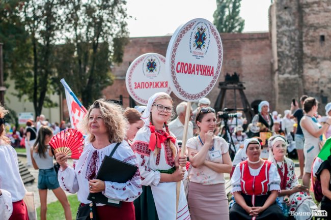 Неймовірні вбрання та іноземні гості: фестиваль «Берегиня» у Луцькому замку. ФОТО