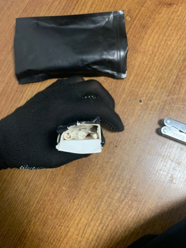 Через «Ягодин» 17-річний житель Рівненщини намагався перевезти наркотики. ФОТО