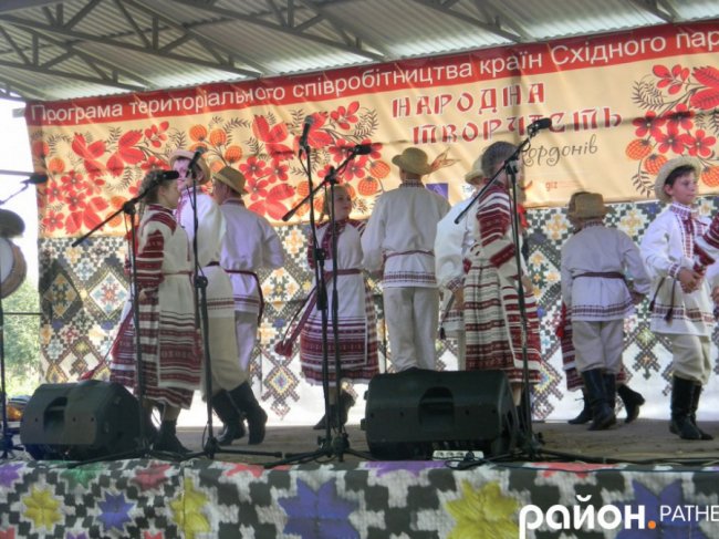 Зірки шоубізу та міжнародний фестиваль: як у Ратному святкували День Незалежності