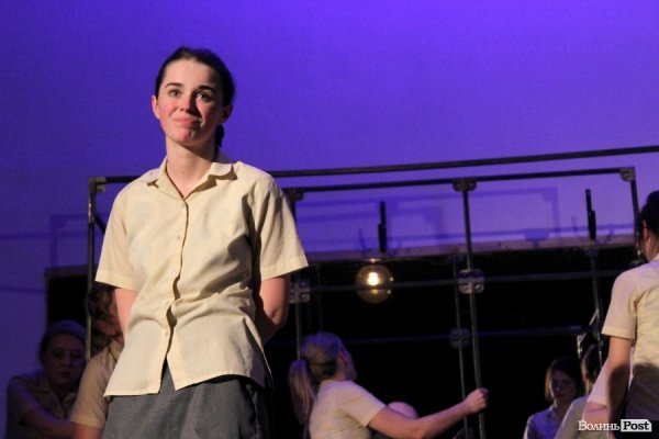 У Луцьку презентували «Попелюху» - недитячу казку за «поняттями» з трагічним фіналом. ФОТО