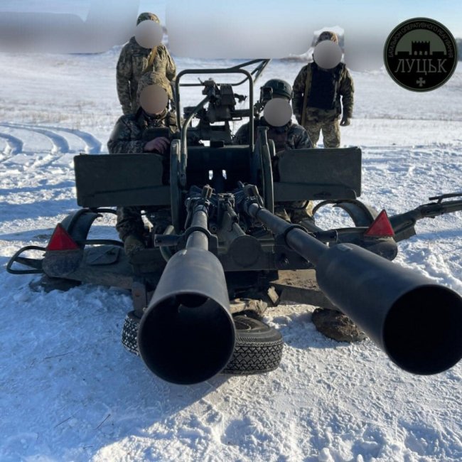 Вони бережуть небо над Луцьком: фото добровольців-зенітників