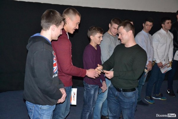 У Луцьку нагородили кращих бійців клубу «Pitbull»