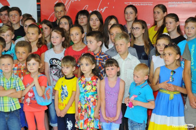 У луцькому «Промені» влаштували свято для дітей. ФОТО