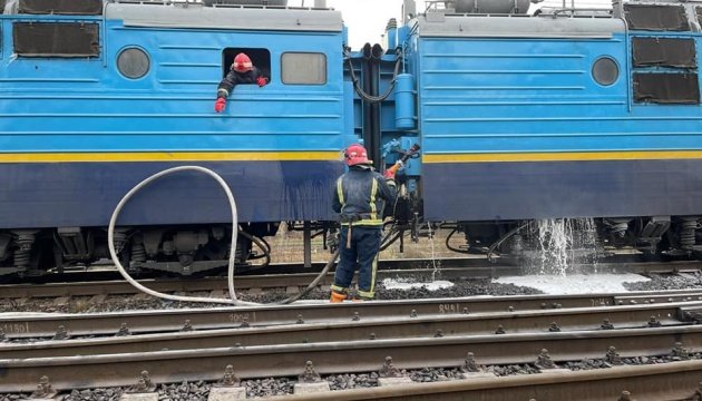 На Рівненщині під час руху загорівся поїзд Миколаїв-Рахів