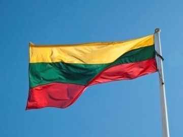 Литва надасть Україні бронемашини та боєприпаси