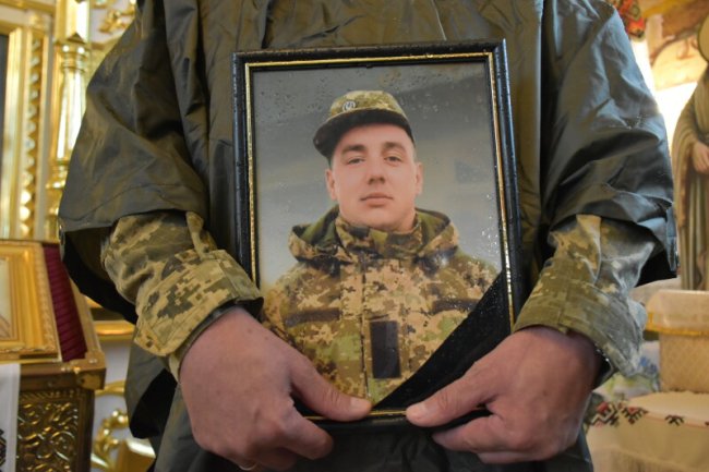 У Луцькій громаді попрощалися з Героєм Назарієм Корольчуком