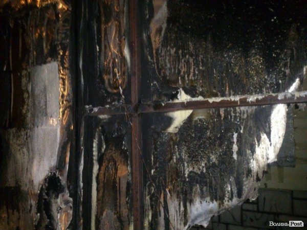 У Луцьку згоріла Стела Героїв