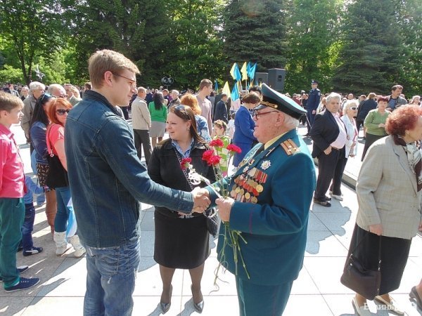 У Луцьку відзначили День Перемоги. ФОТО