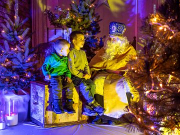 Як у Луцьку працювала резиденція святого Миколая в укритті