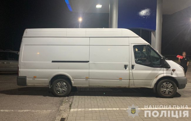 На Волині у чоловіка з двору викрали автомобіль