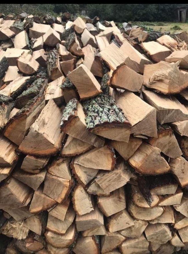 Луцьк. Де купити дрова і торфобрикет*