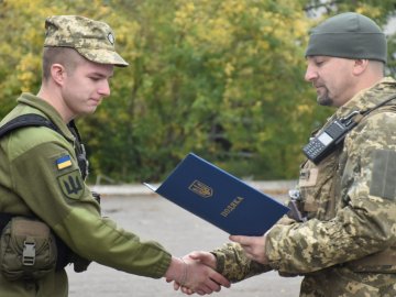 Воїни 14 ОМБр отримали нагороди на позиціях. ФОТО