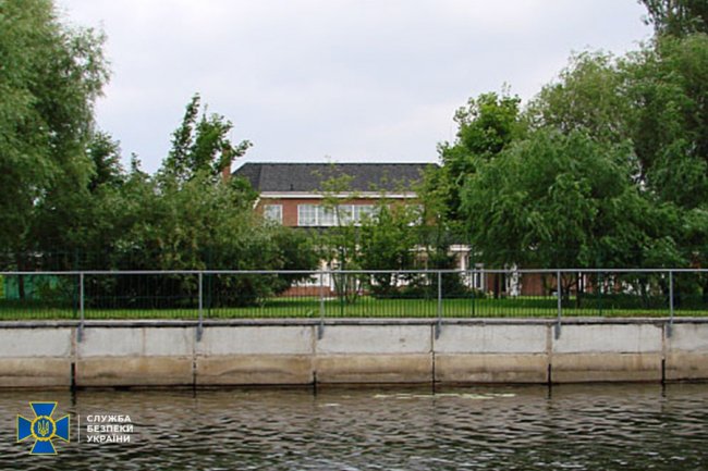 СБУ арештувала майно екс-міністра освіти Табачника на понад 2 мільйони доларів