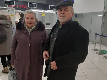 Зять подарував волинським пенсіонерам на День закоханих поїздку до Мілану