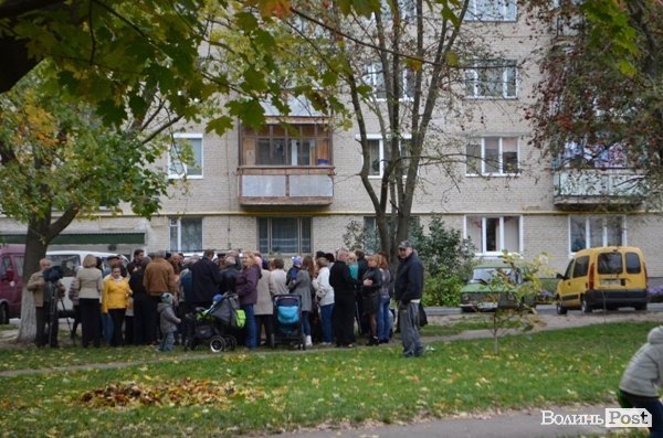 У Луцьку відремонтували двір за 2,5 мільйона. ФОТО