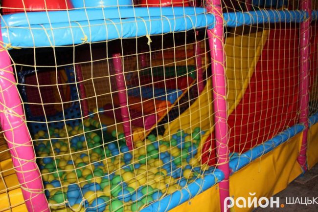 Літо на Світязі: для дітей відкрили парк атракціонів