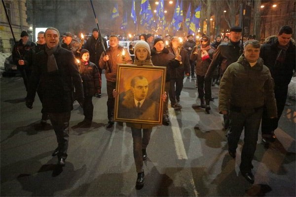 Смолоскипний марш на честь Бандери у Києві. ФОТО