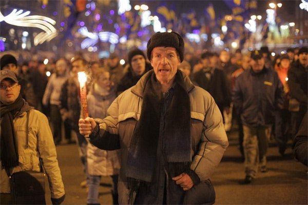 Смолоскипний марш на честь Бандери у Києві. ФОТО