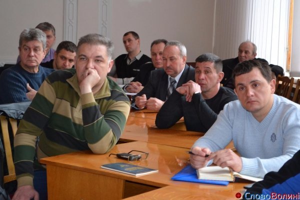 Нововолинські гірники прийшли до голови ОДА за допомогою. ФОТО