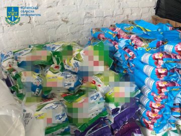 На Волині викрили цех, де виробляли підробні товари побутової хімії. ФОТО