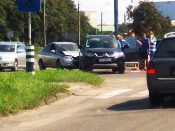 У Луцьку – аварія на перехресті. ФОТО. ОНОВЛЕНО