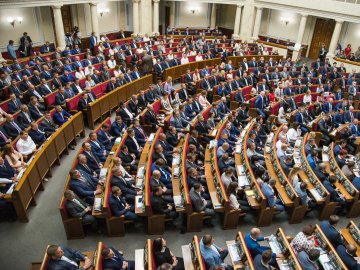 Зеленський не виключає розпуск Ради через розбіжності щодо КСУ