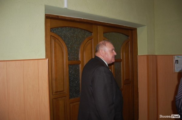 Голова ДВК № 11 Юрій Вега оголосив про закриття дільниці