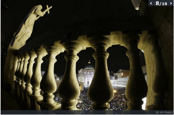 Вибрали Папу Римського. ФОТО. ВІДЕО