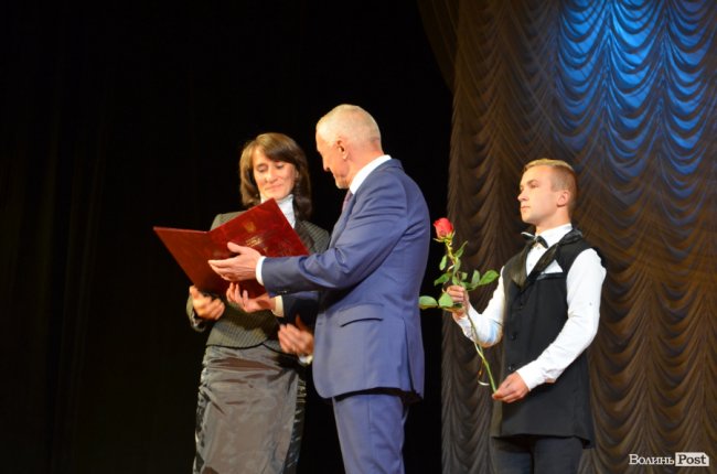 У Луцьку нагородили кращих освітян Волині. ФОТО