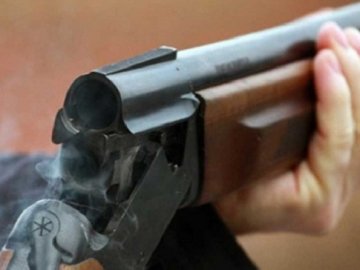 На Волині чоловік застрелився з рушниці