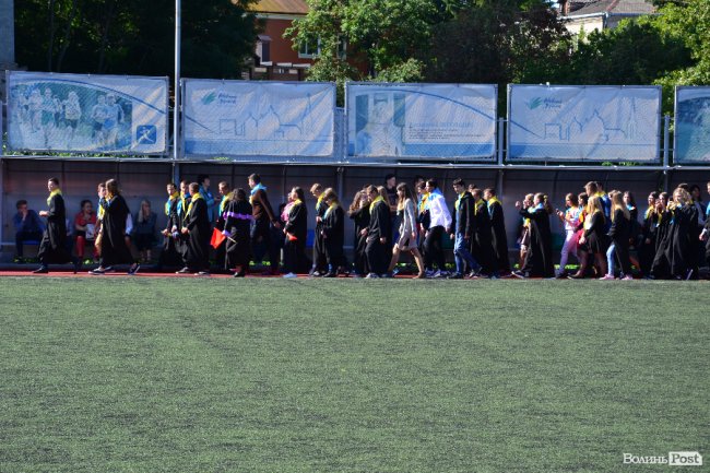 Більше тисячі першокурсників посвятили у студенти СНУ. ФОТО