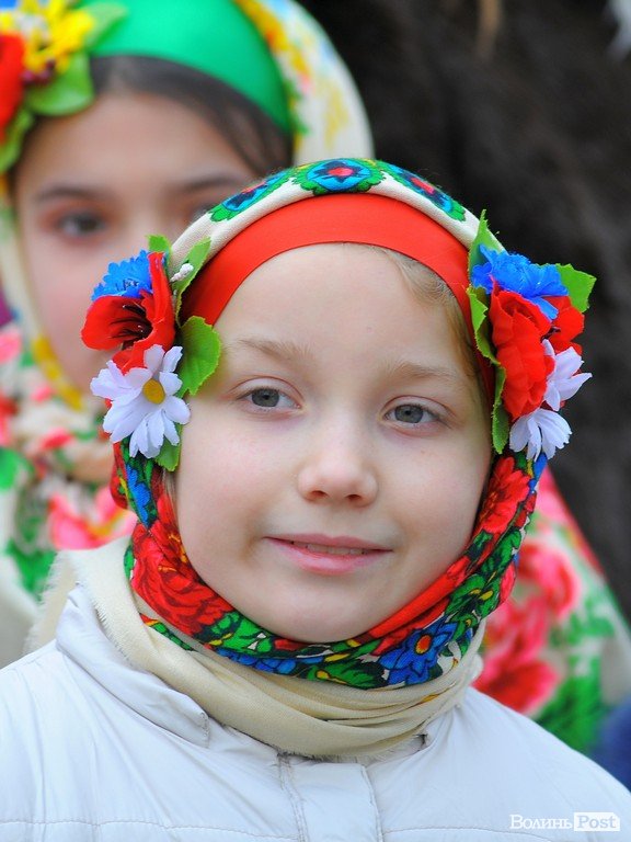 Обличчя різдвяних гулянь у центрі Луцька. ФОТО