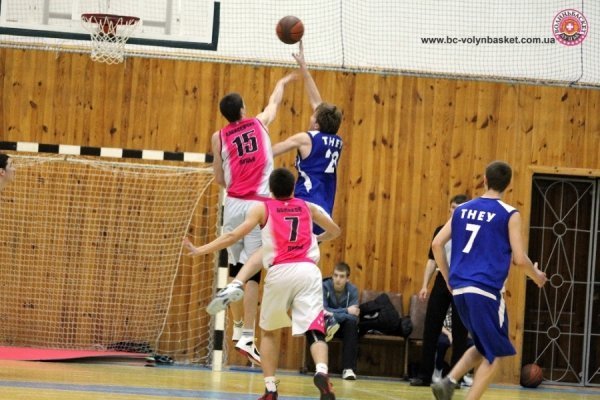 Як волиняни «познущалися» над тернополянами. ФОТО