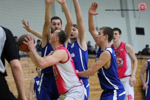 Як волиняни «познущалися» над тернополянами. ФОТО