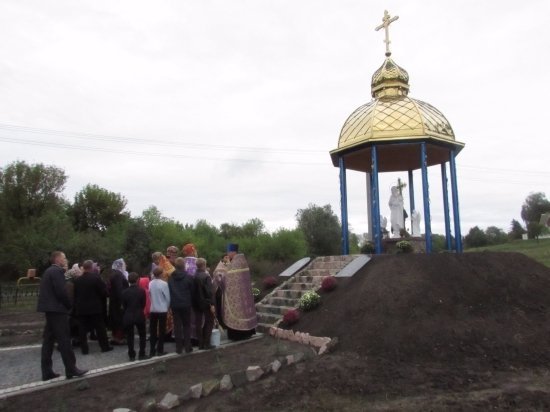 На Волині освячено пам'ятний знак образу Божої Матері. ФОТО