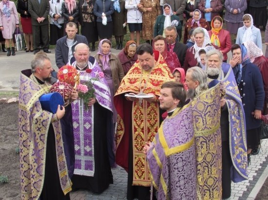 На Волині освячено пам'ятний знак образу Божої Матері. ФОТО