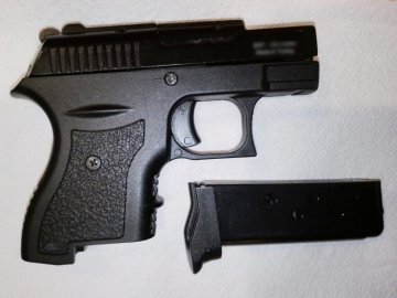 У волинянина вдома знайшли пістолет