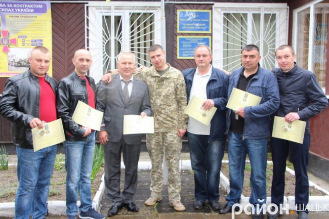 Волинських військовослужбовців відзначили нагородами Президента України. ФОТО