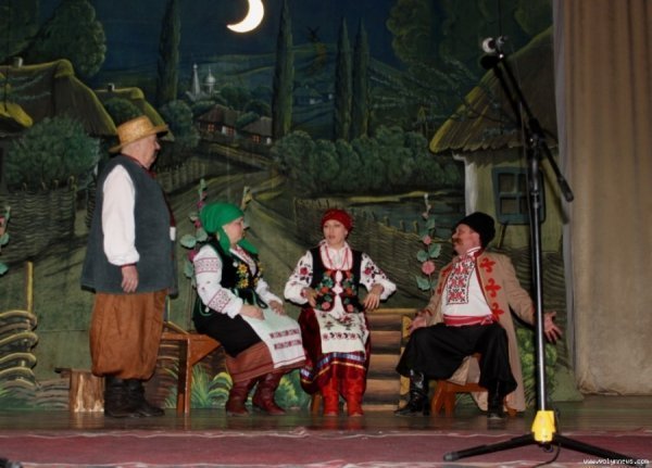 У Луцьку театрали «вклонилися» Шевченку. ФОТО