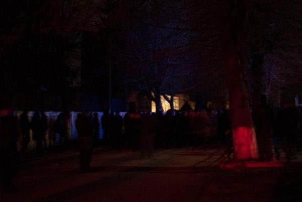 Фото нічного бунту в Луцьку