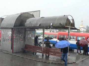 На Волині в маршрутці помер чоловік