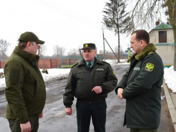 «Є потреба – везіть у ліс і показуйте, що відбувається», - Володимир Бондар під час візиту на Волинь